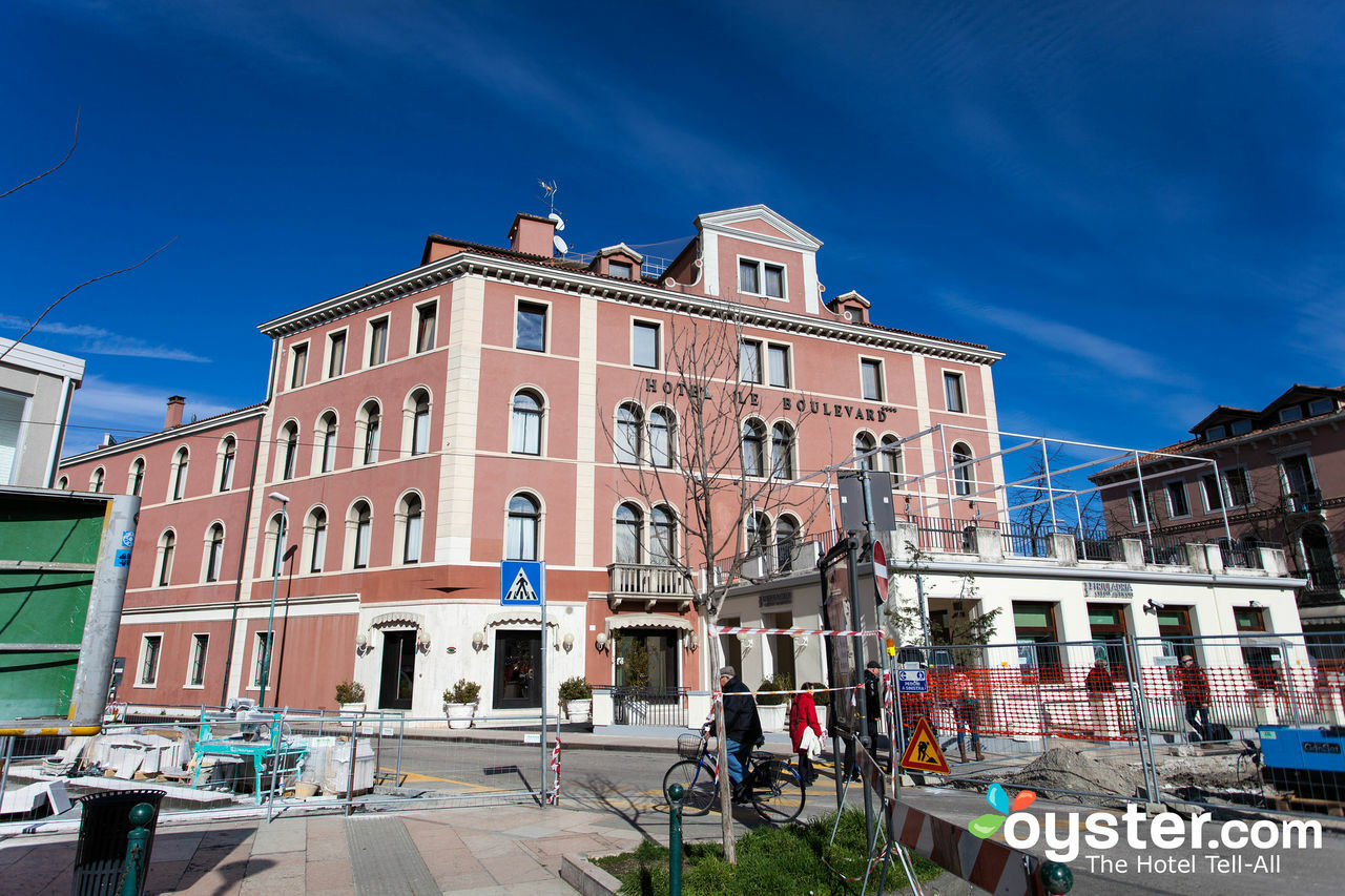 Le Boulevard Hotel